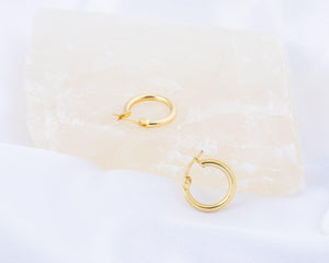 Minimalist Hoops Earrings - 18K Gold Vermeil - Glamour Jewelry House