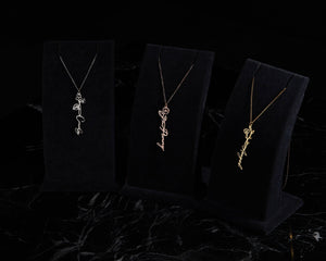 Birth Flower Name Necklace - 18K Gold Vermeil - Glamour Jewelry House