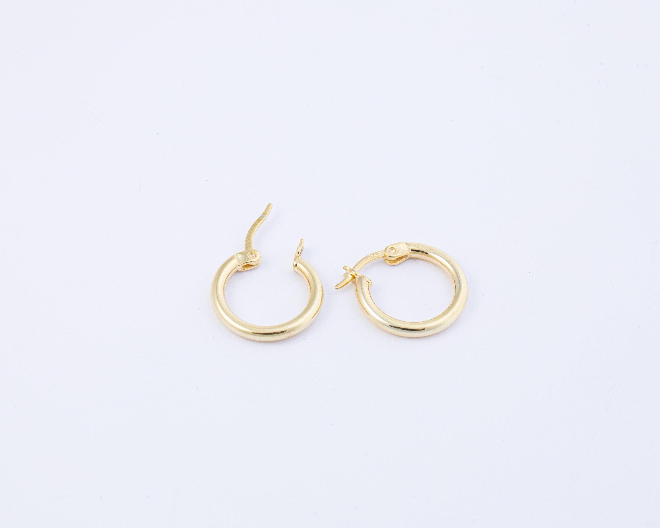 Minimalist Hoops Earrings - 18K Gold Vermeil - Glamour Jewelry House