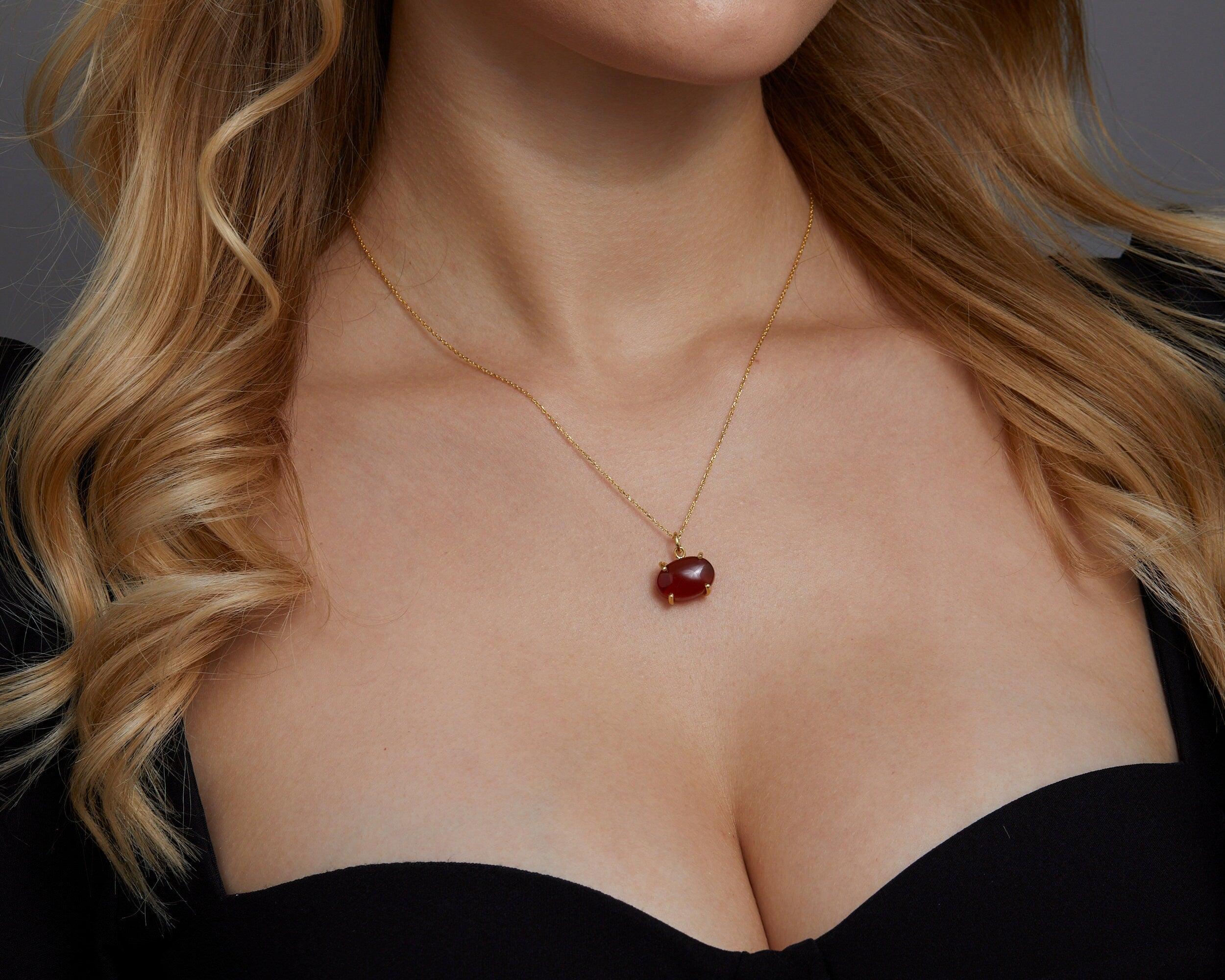 Personalized Carnelian Necklace with Name or Initial - 18K Gold Vermeil - Glamour Jewelry House