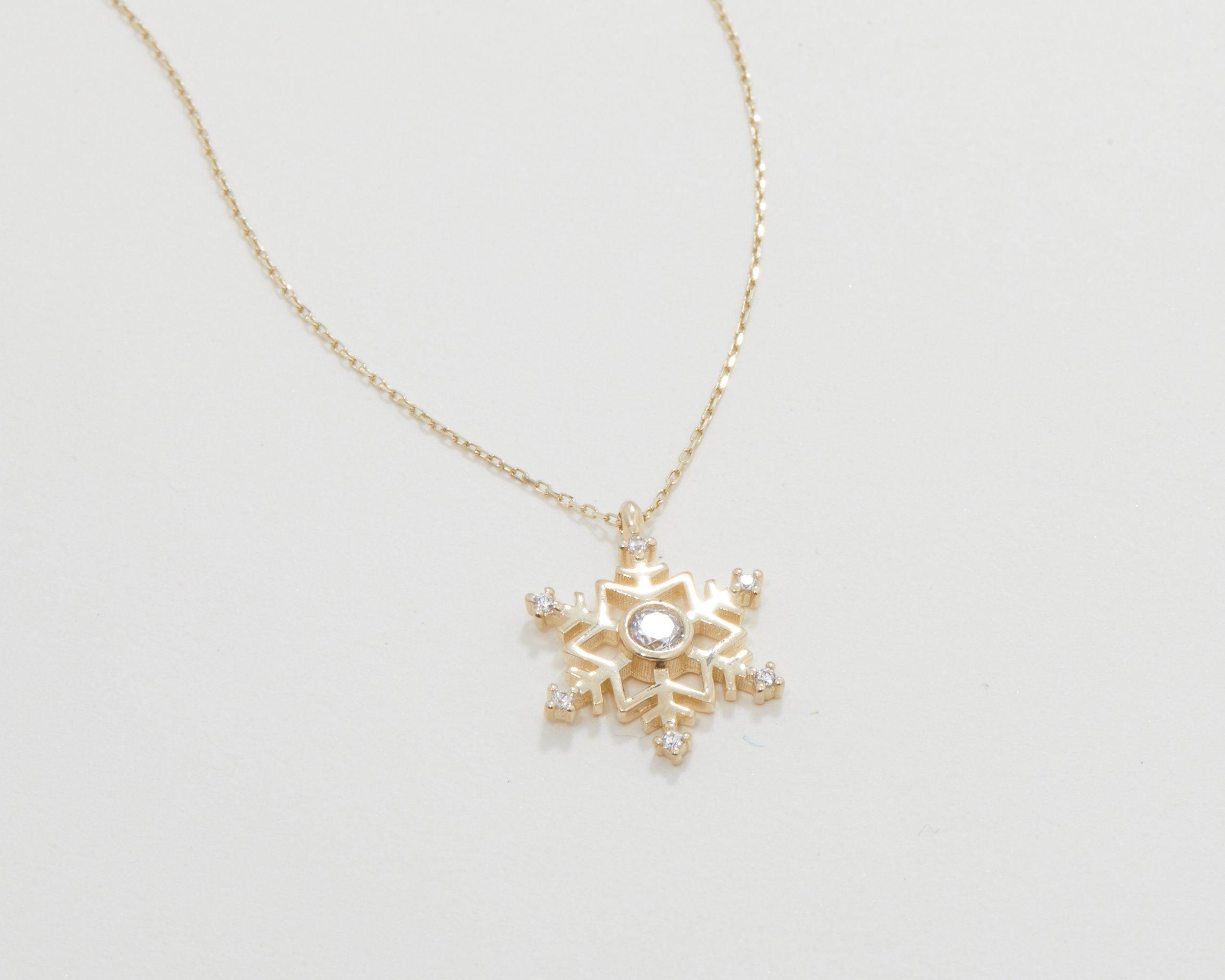 Snowflake Pendant Necklace - 18K Gold Vermeil - Glamour Jewelry House