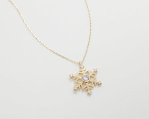 Snowflake Pendant Necklace - 18K Gold Vermeil - Glamour Jewelry House