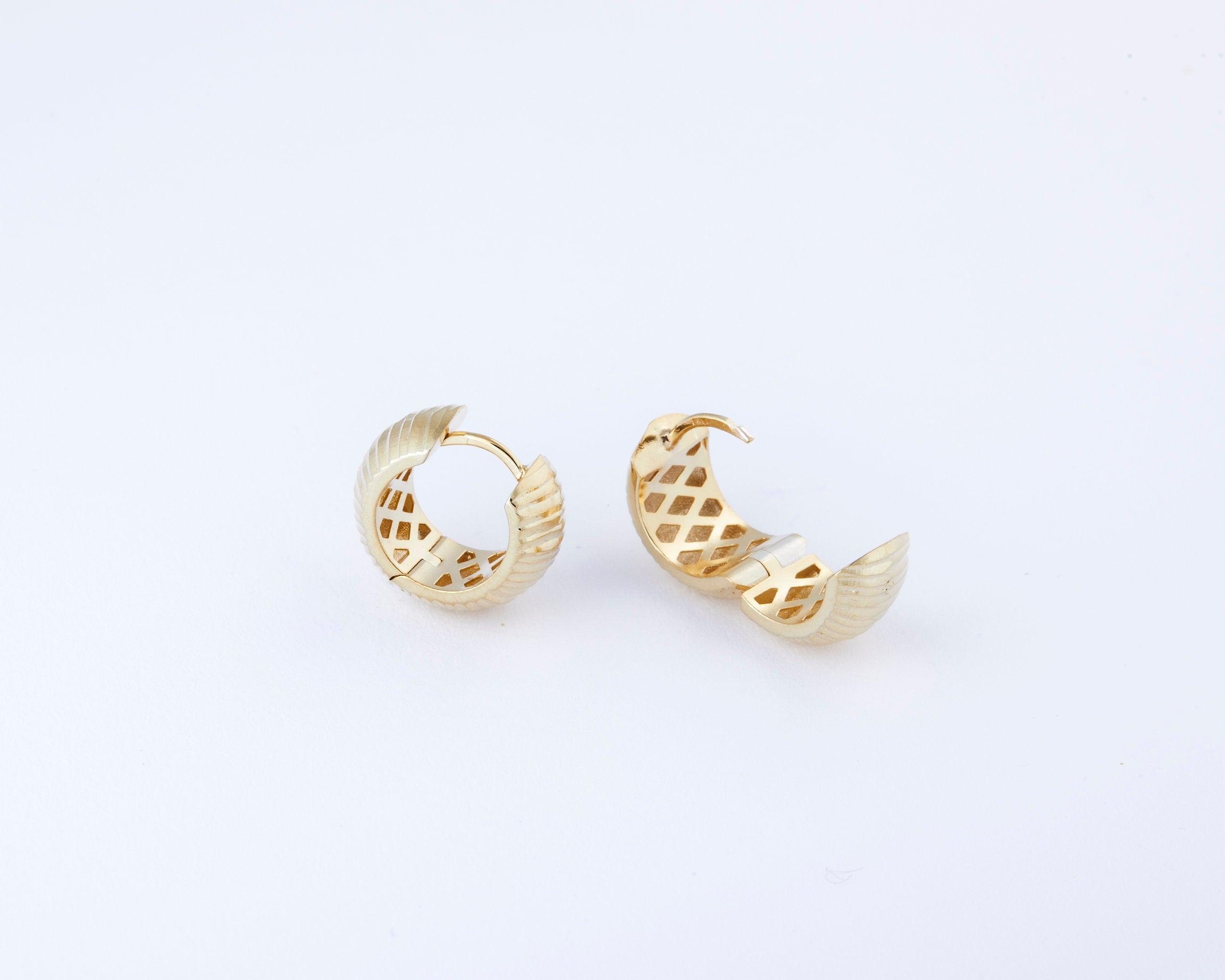 Huggie Earrings - 18K Gold Vermeil - Glamour Jewelry House