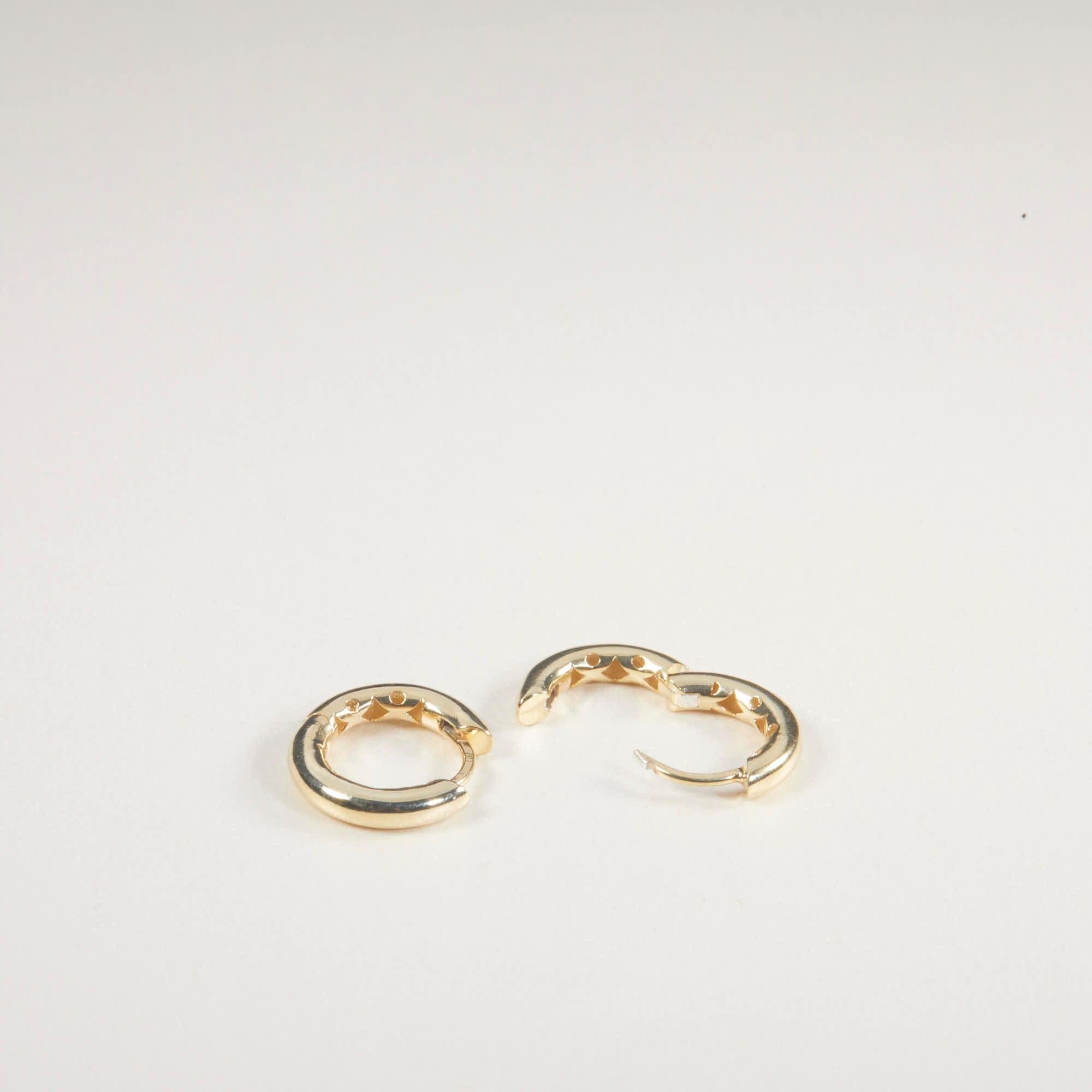 Huggie Hoops Earrings - 18K Gold Vermeil - Glamour Jewelry House
