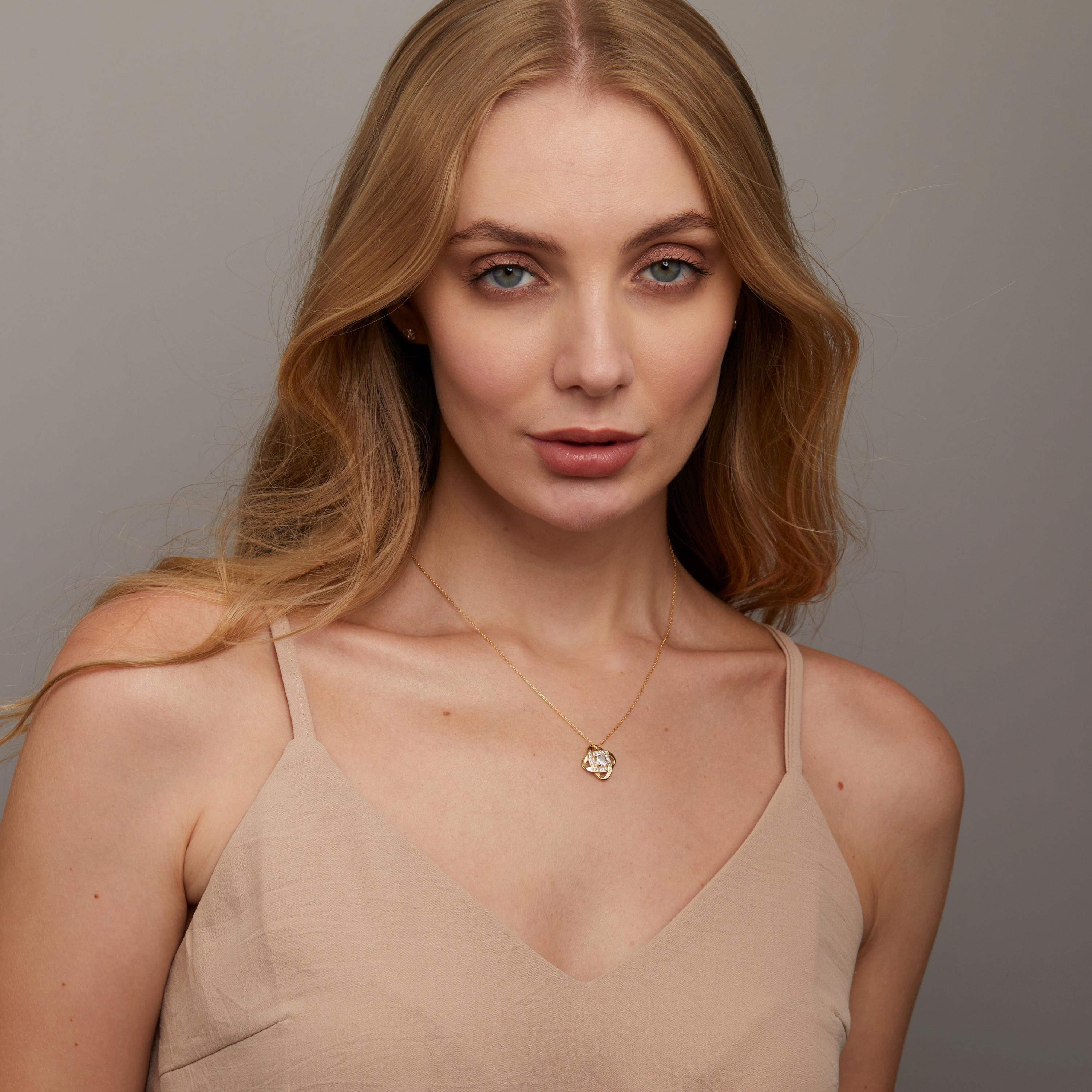 Love Knot Necklace - 18K Gold Vermeil - Glamour Jewelry House