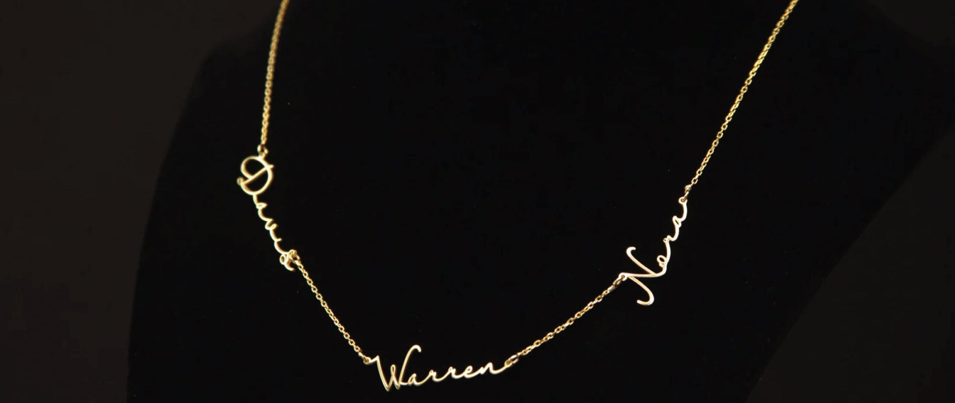 Multiple Name Necklace: The Gift Moms and Grandmothers Actually Keep Wearing
