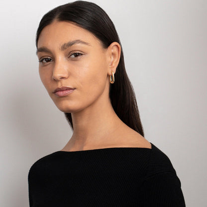 Square Hoop Earrings as a thoughtful birthday gift in Gold-Plated Steel. Hypoallergenic for sensitive ears.
