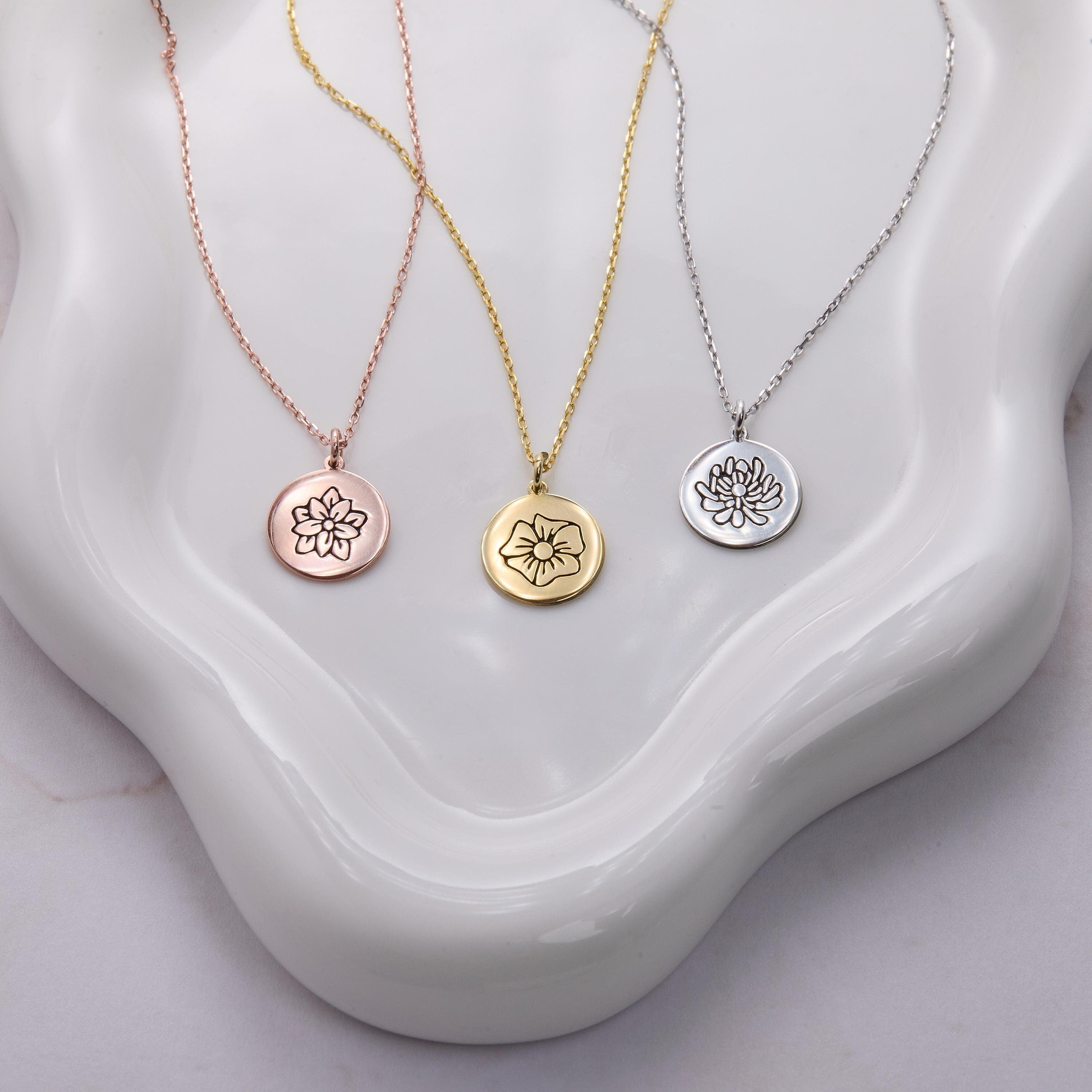Birth Flower Necklace as a thoughtful birthday gift in 18K Gold Vermeil. Hypoallergenic, no green marks.