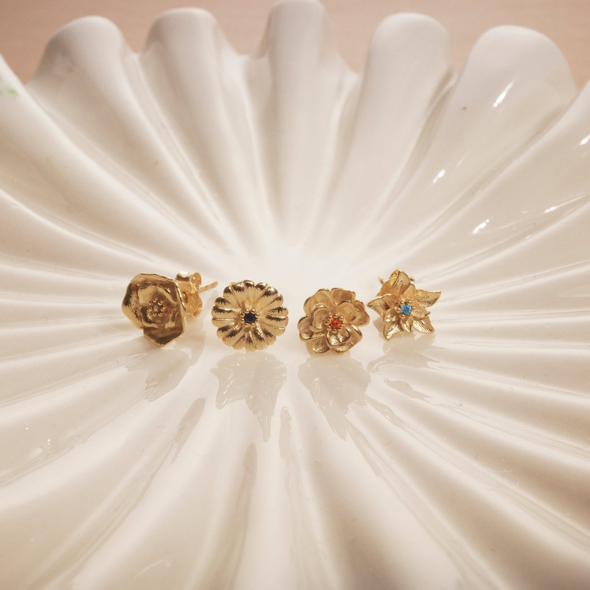 Birth Flower Stud Earrings in Glamour Jewelry House gift box — 18K Gold Vermeil mother's day gift. No green marks.
