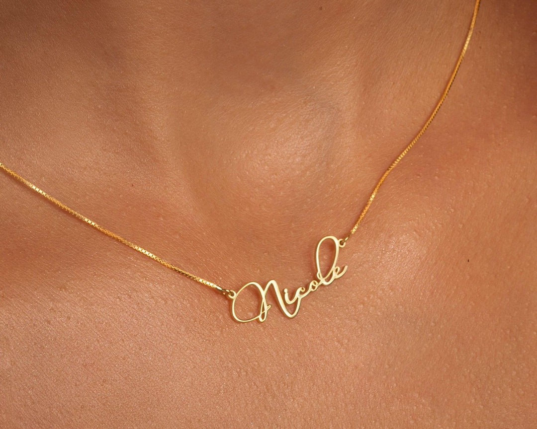 Close detail of the Box Chain Name Necklace in 18K Gold Vermeil. Safe for sensitive skin, premium handmade jewelry.