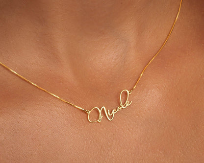 Close detail of the Box Chain Name Necklace in 18K Gold Vermeil. Safe for sensitive skin, premium handmade jewelry.