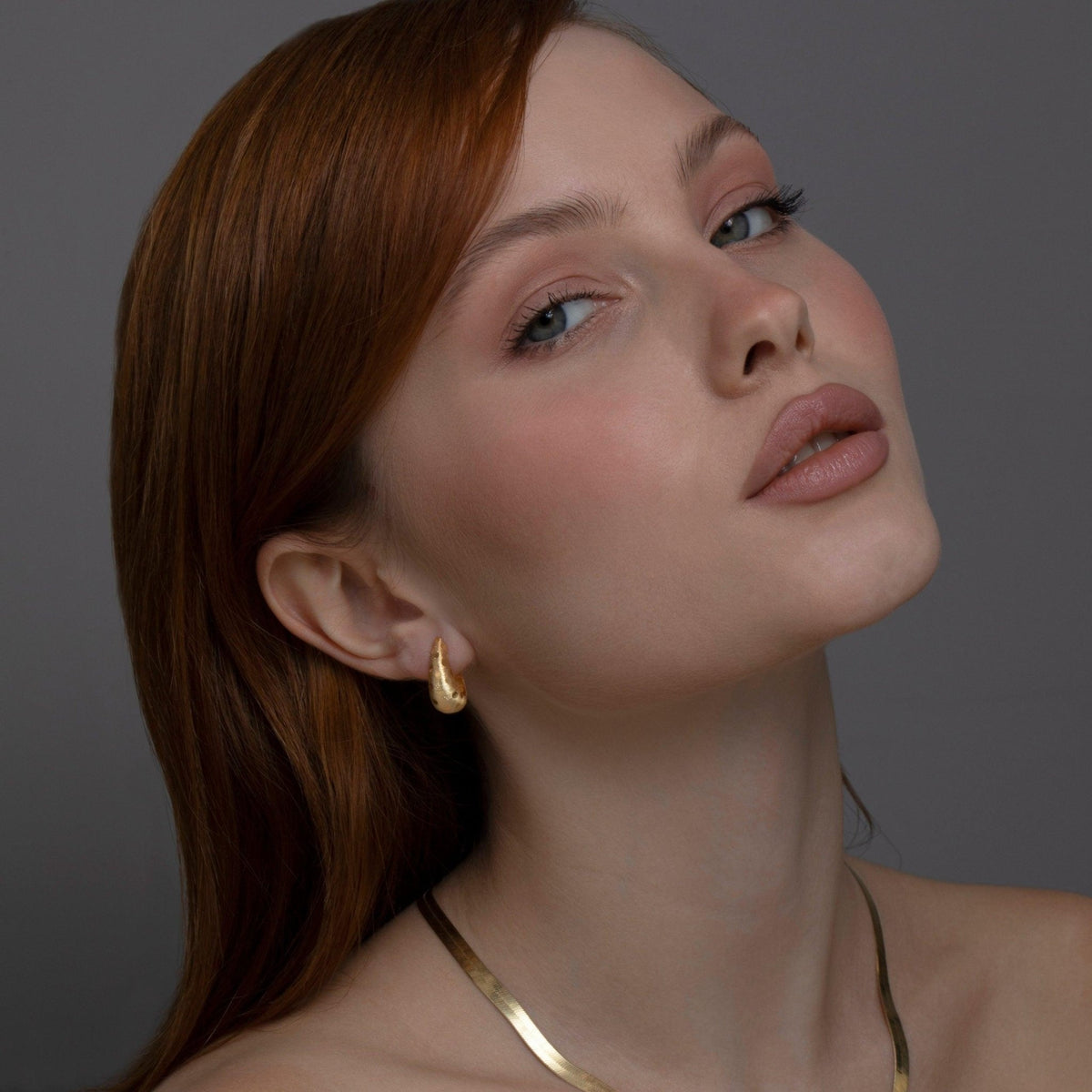 Chunky Textured Hoop Earring as a thoughtful birthday gift in 18K Gold Vermeil. Hypoallergenic for sensitive ears.