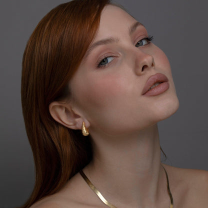 Chunky Textured Hoop Earring as a thoughtful birthday gift in 18K Gold Vermeil. Hypoallergenic for sensitive ears.