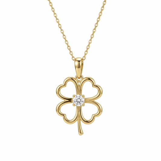 Clover Heart Gold Necklace in 18K Gold Vermeil. Tarnish-resistant, perfect for daily wear.