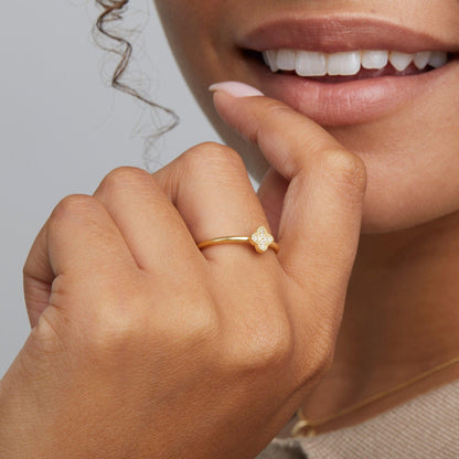 The Clover Stackable Ring styled in 18K Gold Vermeil — elegant everyday jewelry. Tarnish-resistant.