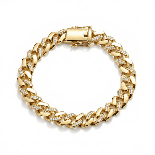Cuban Link Bracelet in 18K Gold Vermeil with CZ Diamond. Tarnish-resistant, perfect for daily wear.