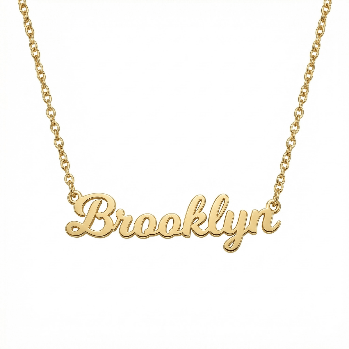 Curved Name Necklace in 18K Gold Vermeil. Tarnish-resistant, perfect for daily wear.