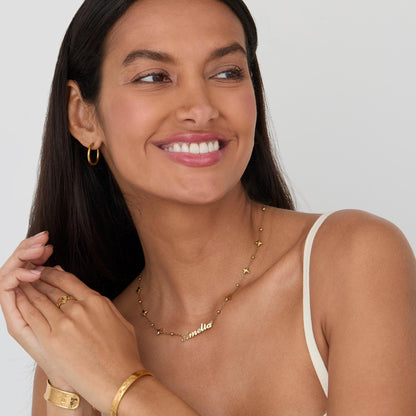 Custom Gold Name Necklace as a gift in 18K Gold Vermeil. Hypoallergenic, no green marks.
