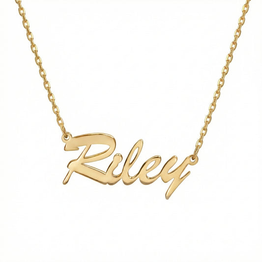 Custom Name Necklace in 18K Gold Vermeil. Tarnish-resistant, perfect for daily wear.