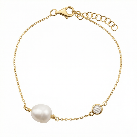 Dainty Freshwater Pearl Charm Bracelet in 18K Gold Vermeil with Freshwater Pearl. Tarnish-resistant, perfect for daily wear.