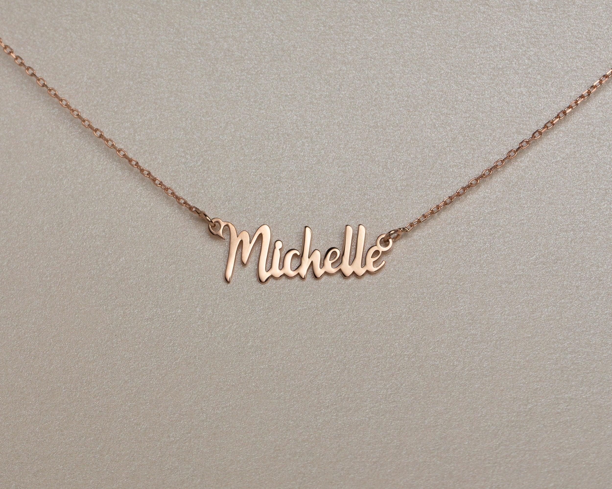 Dainty Name Necklace as a thoughtful birthday gift in 18K Gold Vermeil. Hypoallergenic, no green marks.