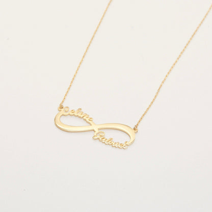 The Double Infinity Name Necklace as a mother's day gift in 18K Gold Vermeil. Safe for sensitive skin, made for keeping.