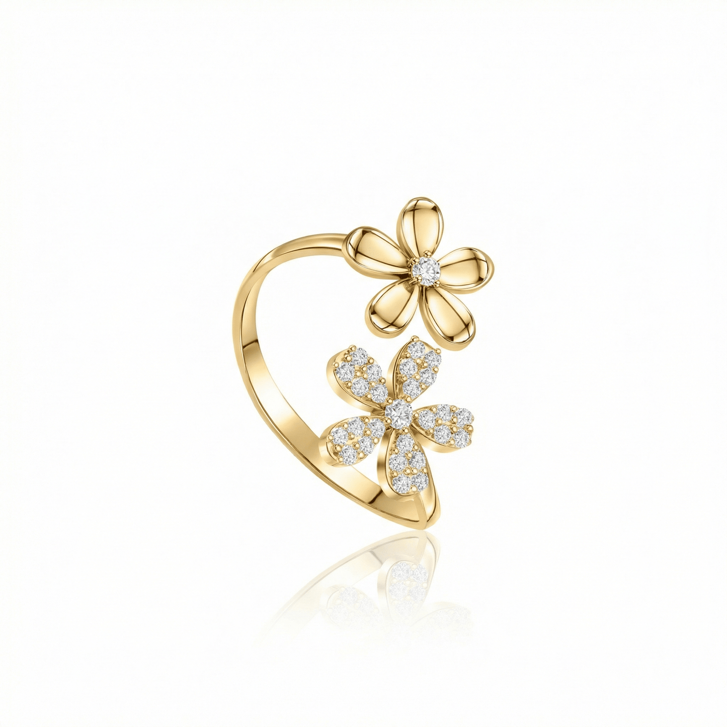 Flower Ring in 18K Gold Vermeil. Tarnish-resistant, perfect for daily wear.