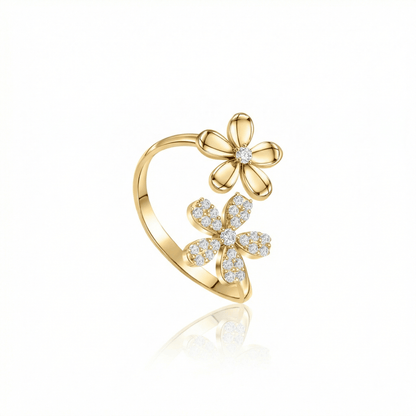 Flower Ring in 18K Gold Vermeil. Tarnish-resistant, perfect for daily wear.