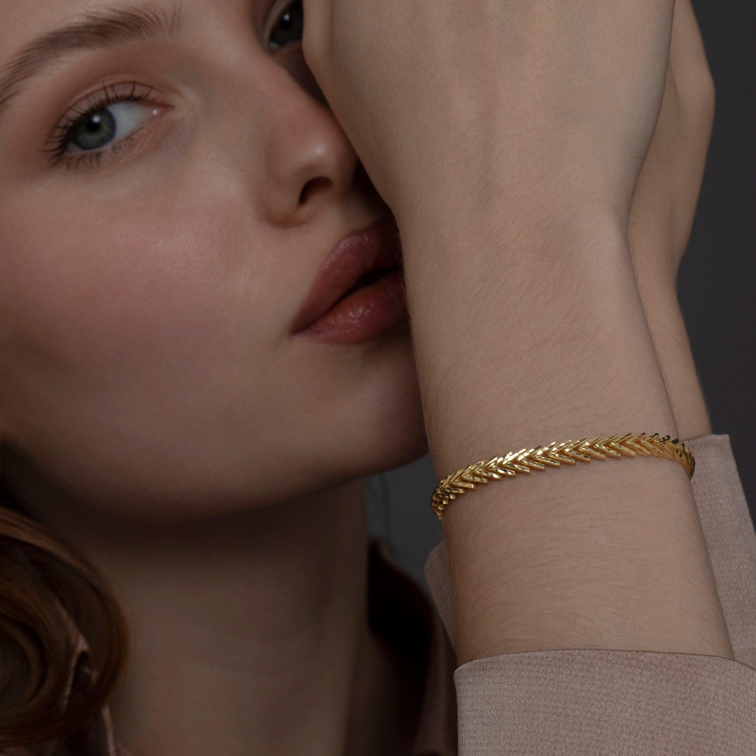 Close detail of the Foxtail Bracelet in 18K Gold Vermeil. Safe for sensitive skin, premium handmade jewelry.