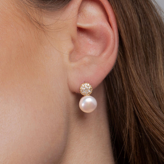 Close detail of the Freshwater Pearl Pavé Circle Earrings in 18K Gold Vermeil with Freshwater Pearl and CZ Diamond.