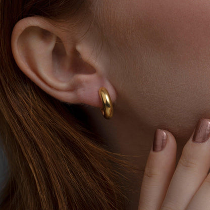 Huggie Hoops Hinged Earrings as a thoughtful birthday gift in 18K Gold Vermeil. Hypoallergenic for sensitive ears.