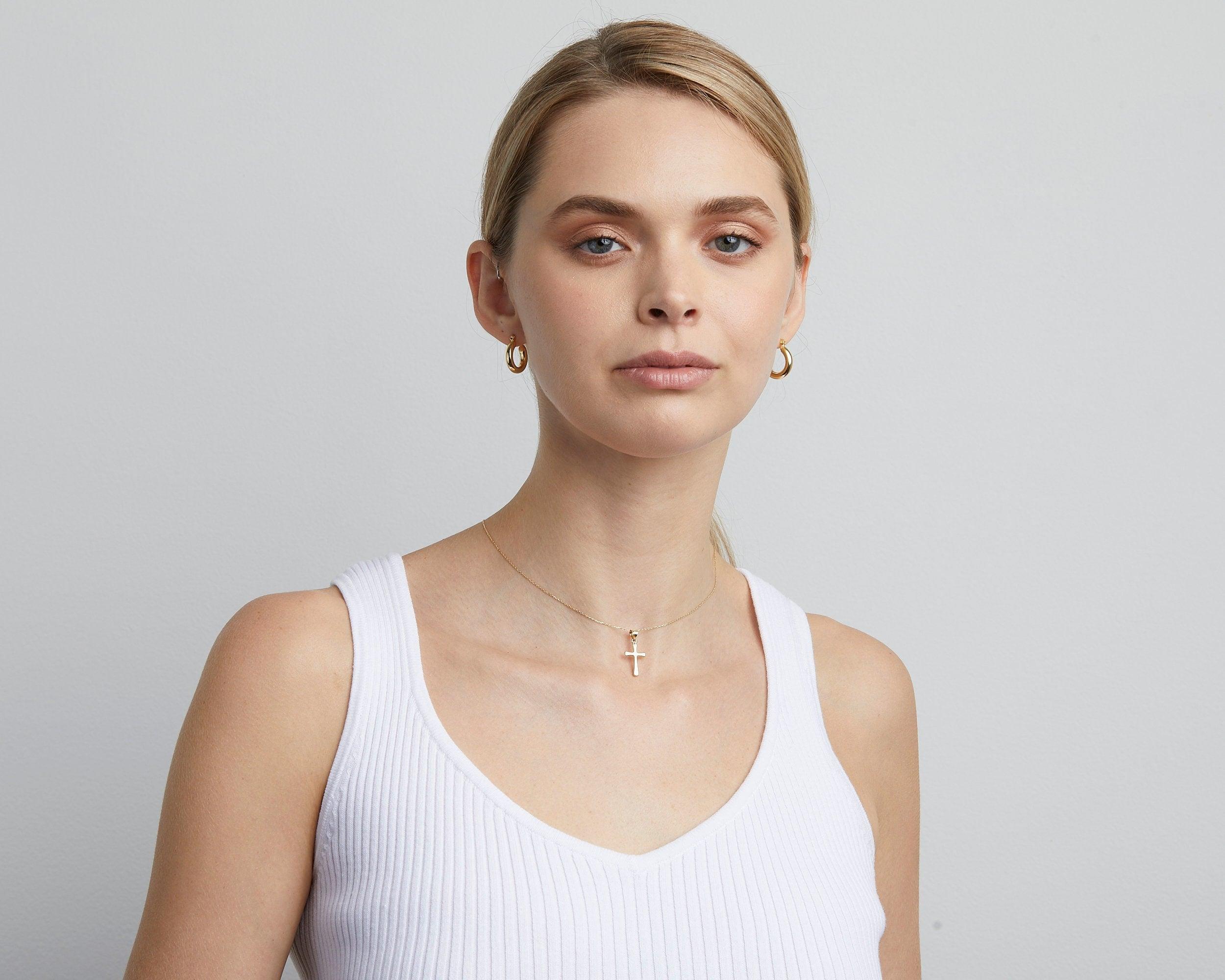 Small Cross Necklace - 18K Gold Vermeil - Glamour Jewelry House
