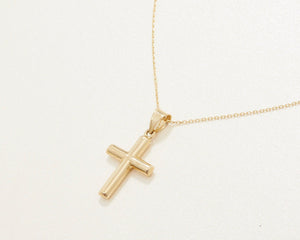 Small Cross Necklace - 18K Gold Vermeil - Glamour Jewelry House
