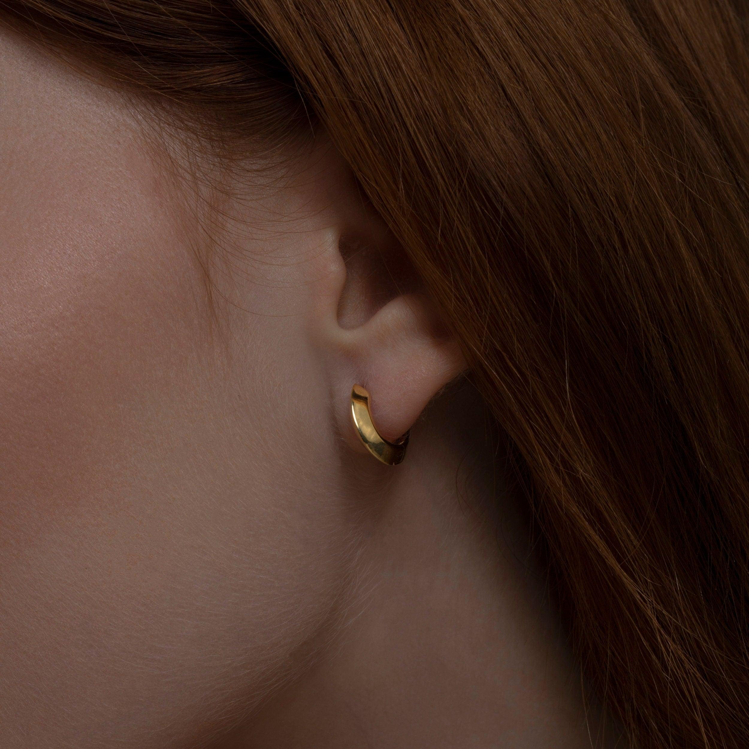 Knife Edge Huggie Hoop Earring in Glamour Jewelry House gift box — 18K Gold Vermeil graduation gift. No green marks.