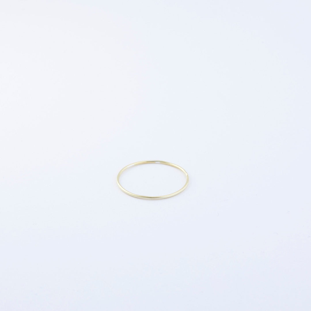 Minimal Band Ring in Glamour Jewelry House gift box — 18K Gold Vermeil graduation gift. Hypoallergenic, no green marks.