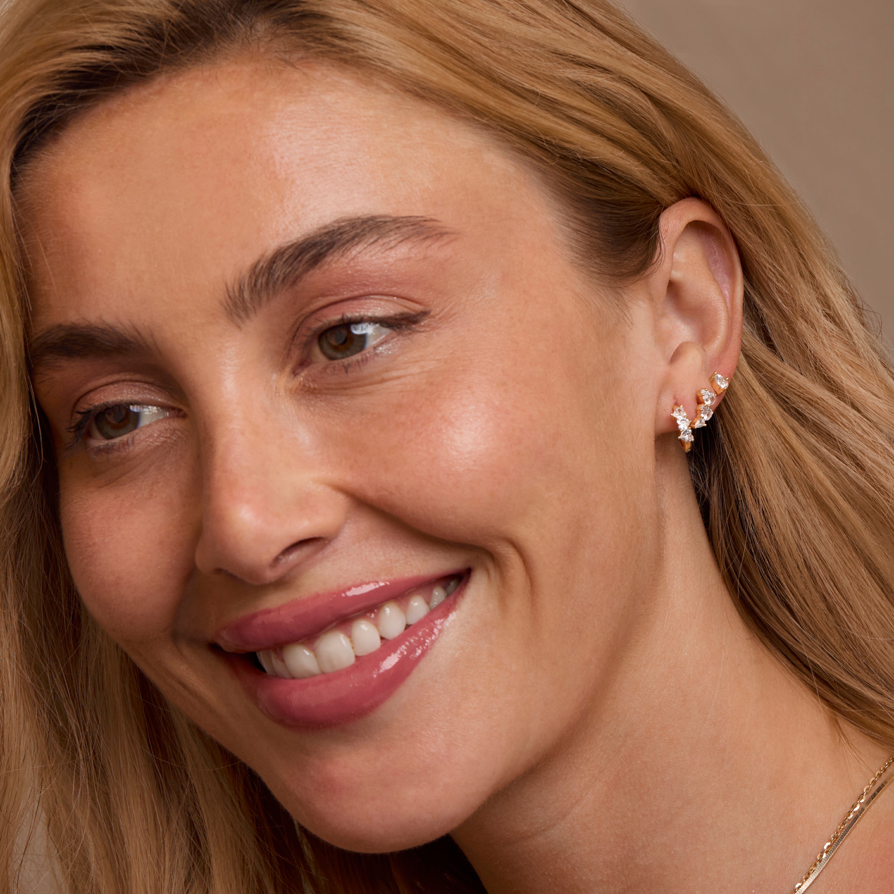 Multi-Pearl Glam Ear Cluster as a thoughtful birthday gift in 18K Gold Vermeil with Freshwater Pearl. Hypoallergenic.