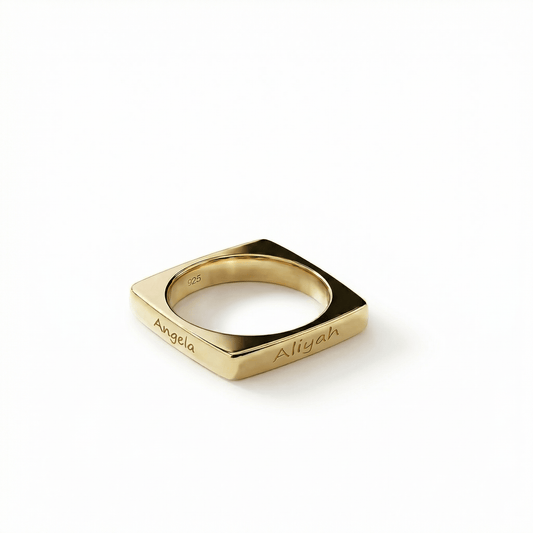 Multiple Name Ring in 18K Gold Vermeil. Tarnish-resistant, perfect for daily wear.