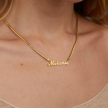 Name Necklace in Glamour Jewelry House gift box — 18K Gold Vermeil mother's day gift. Tarnish-resistant.