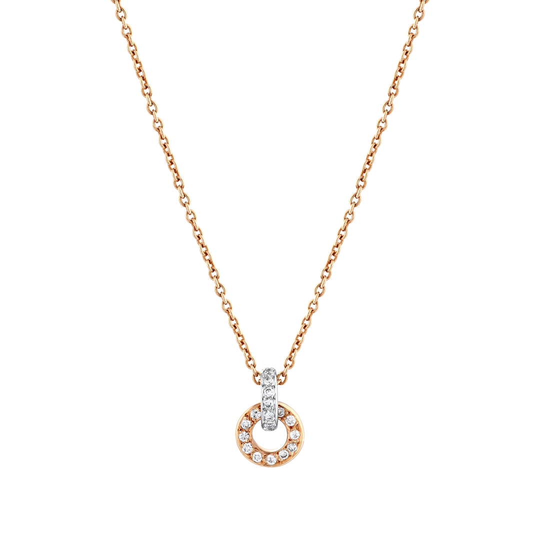 Close-up of the open diamond circle in 18K rose gold hanging from its diamond-set bail