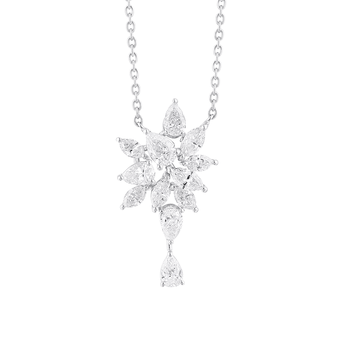Close-up of the pear and marquise natural diamond cluster with its pear drop in 18K white gold
