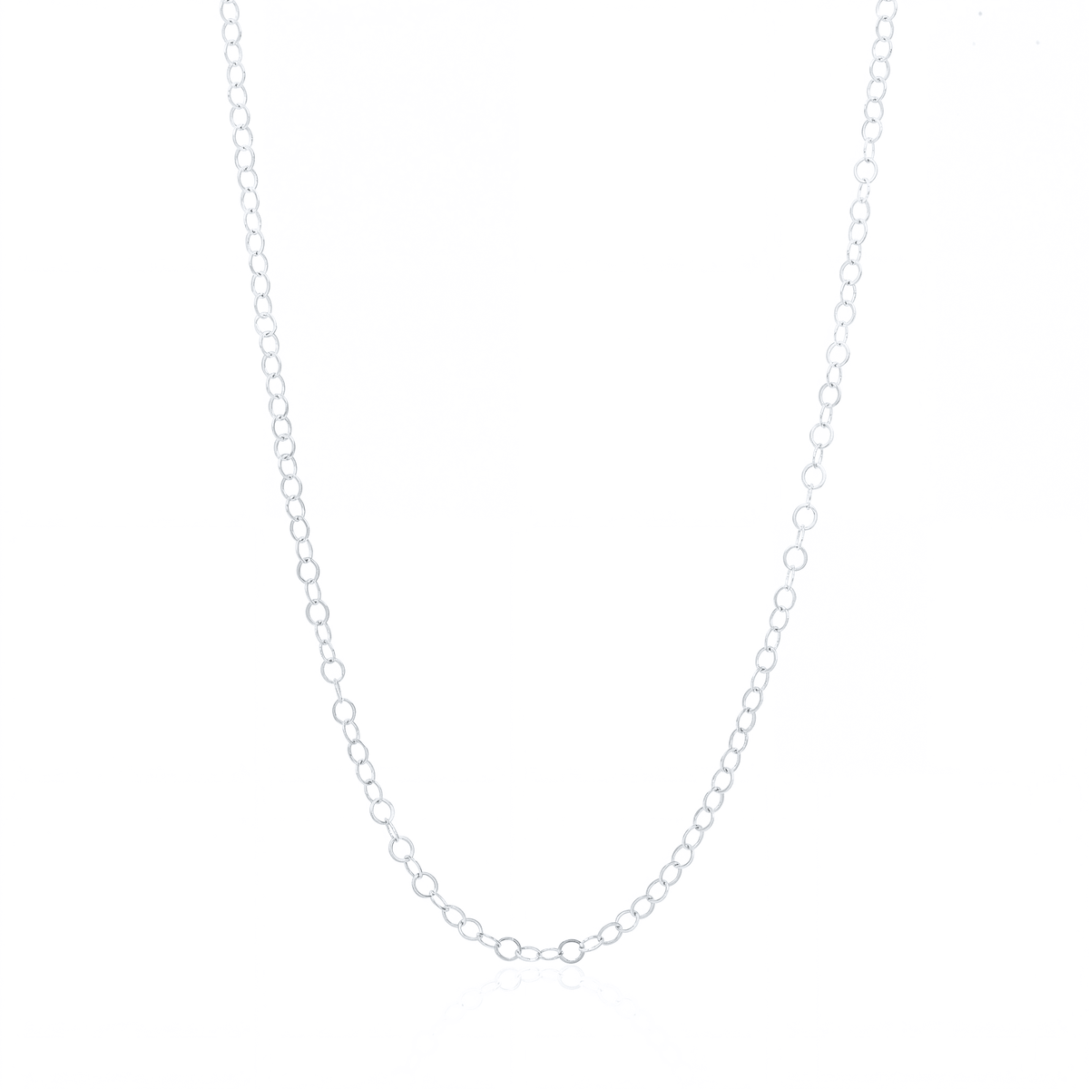 Silver oval cable chain necklace, 3 mm oval link chain on white background