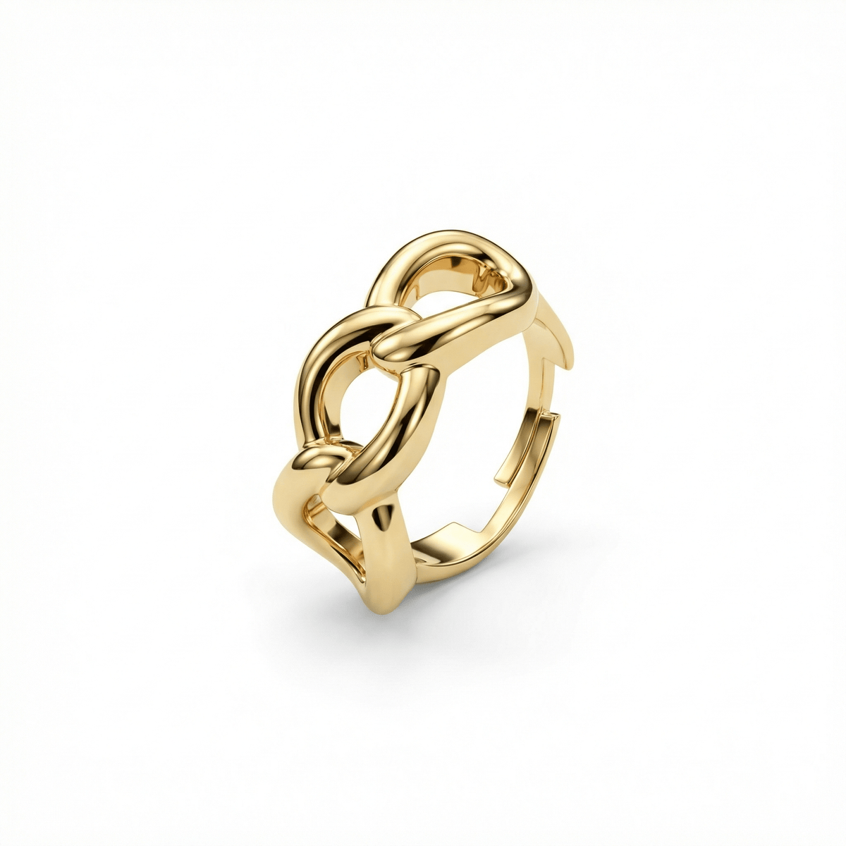 Oversize Chain Ring in 18K Gold Vermeil. Tarnish-resistant, perfect for daily wear.