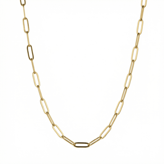 Paperclip Necklace in Gold-Plated Steel. Tarnish-resistant, perfect for daily wear.
