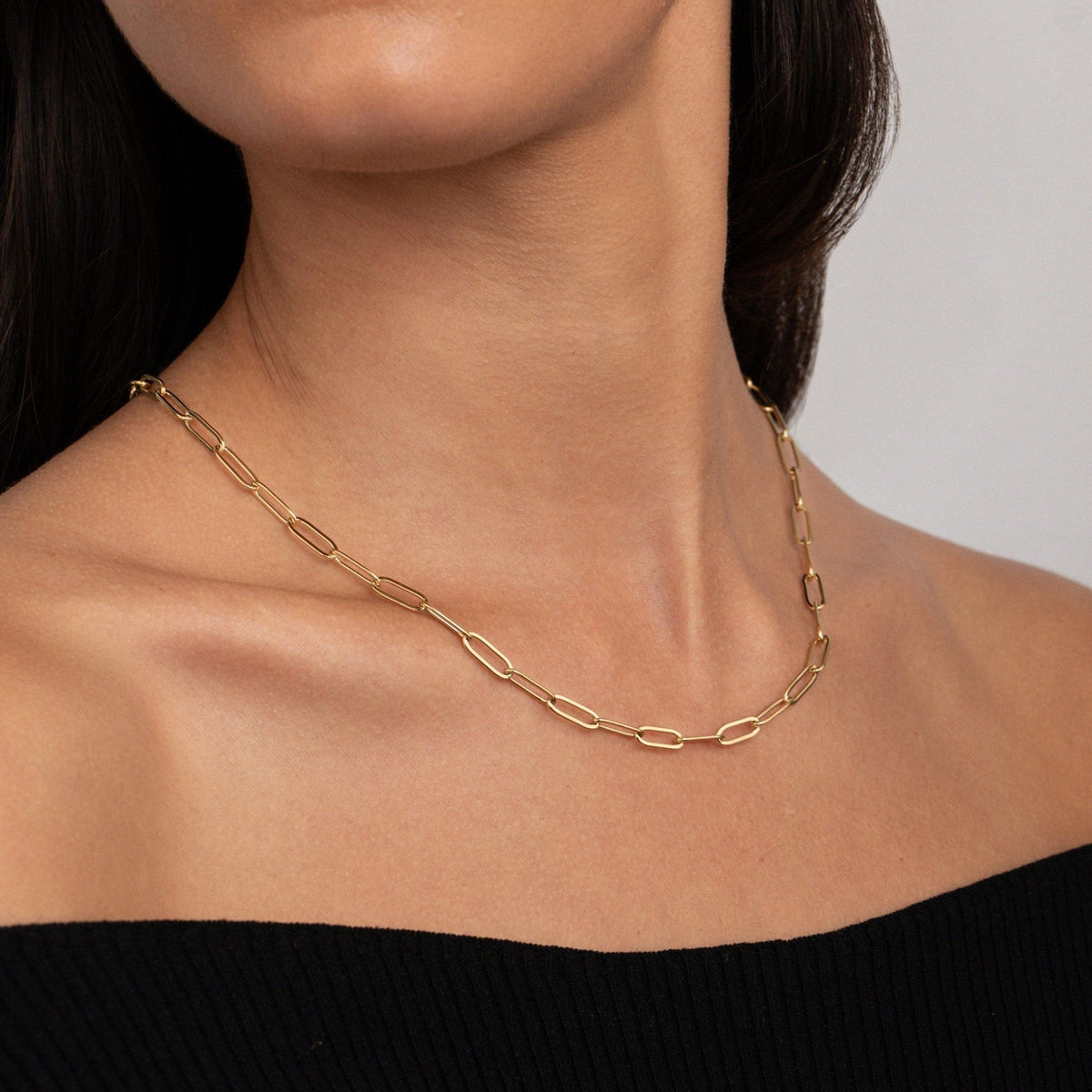 The Paperclip Necklace as an anniversary gift in Gold-Plated Steel. Safe for sensitive skin, made for keeping.