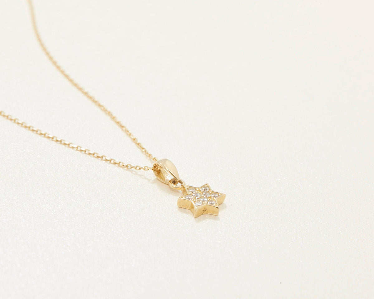 The Pavé Star of David Necklace as a wedding gift in 18K Gold Vermeil. Safe for sensitive skin, made for keeping.