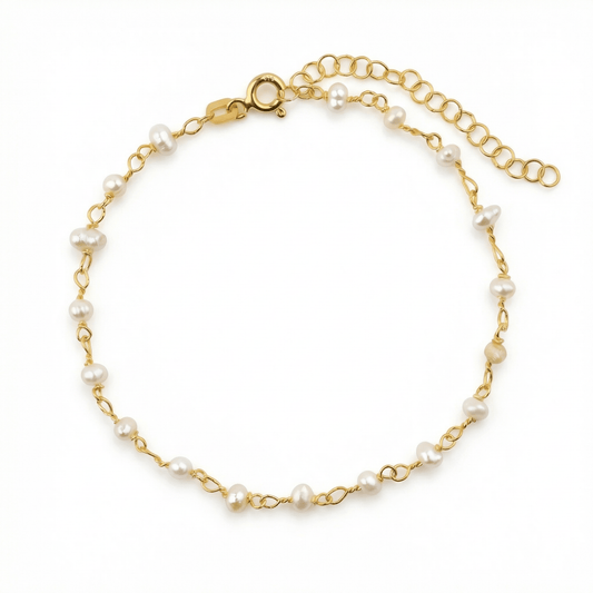 Pearl Chain Bracelet in 18K Gold Vermeil with Freshwater Pearl. Tarnish-resistant, perfect for daily wear.
