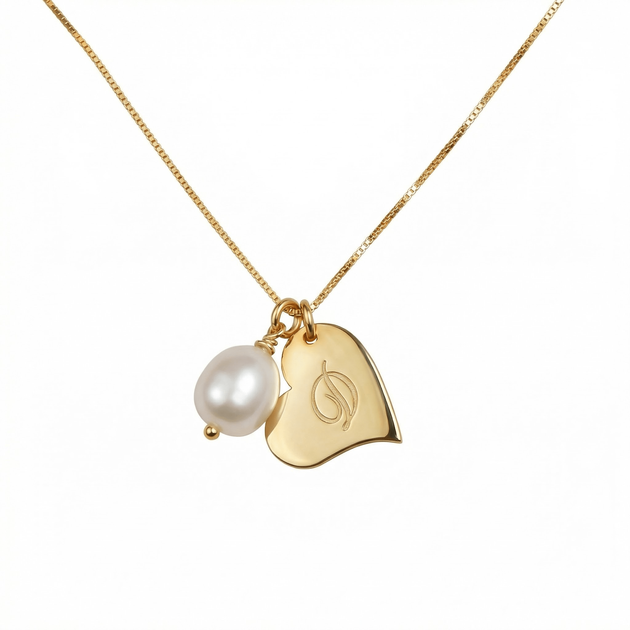 Heart Initial and Pearl Necklace in 18K Gold