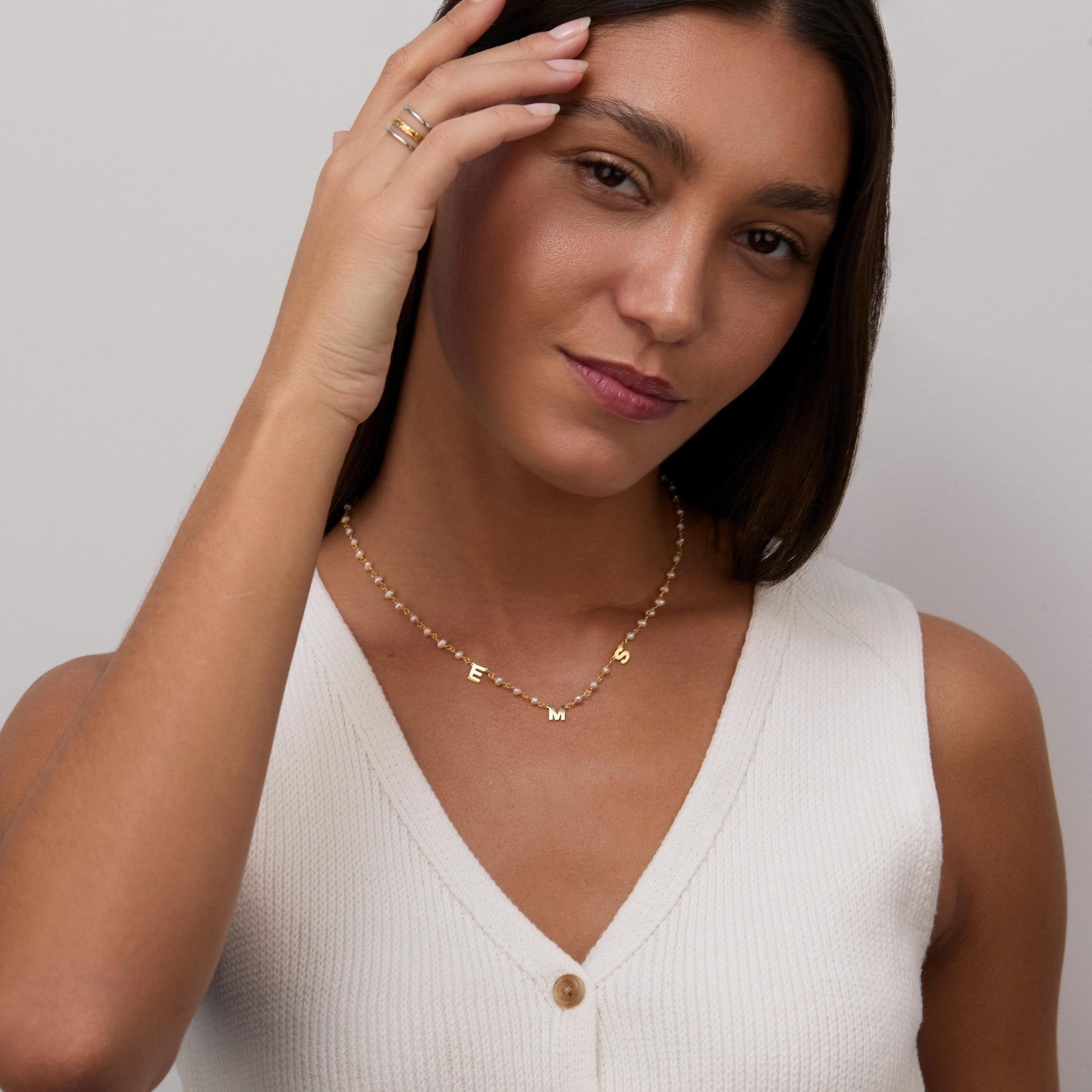 Personalized Initial Pearl Necklace as a gift in 18K Gold Vermeil. Hypoallergenic, no green marks.