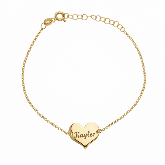 Personalized Name Bracelet with Heart Charm in 18K Gold Vermeil. Tarnish-resistant, perfect for daily wear.