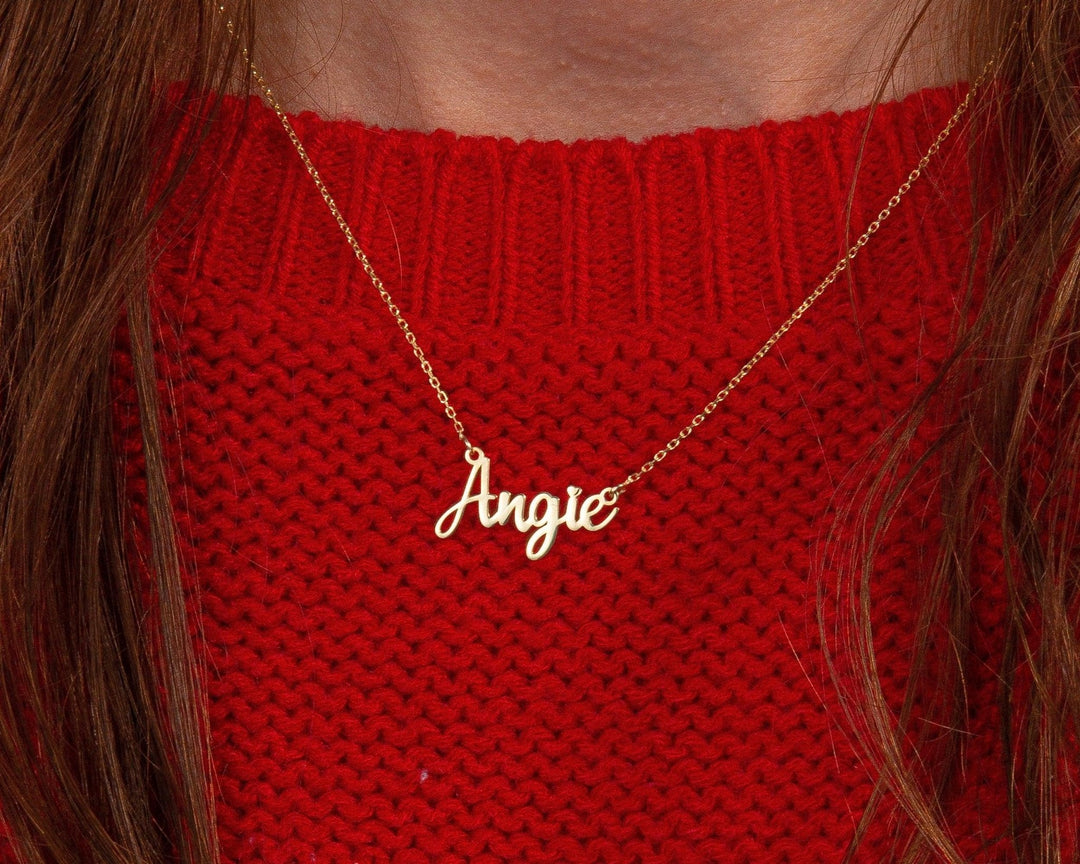 Personalized Name Necklace in Glamour Jewelry House gift box — 18K Gold Vermeil mother's day gift. Tarnish-resistant.